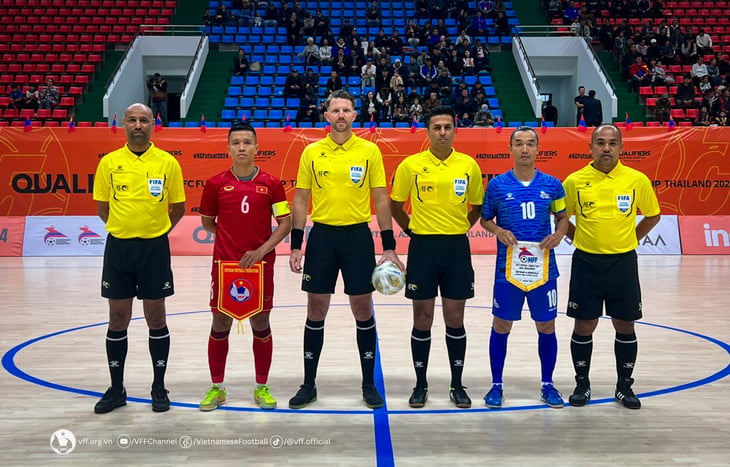 Tuyển futsal Việt Nam thắng Mông Cổ 6-1