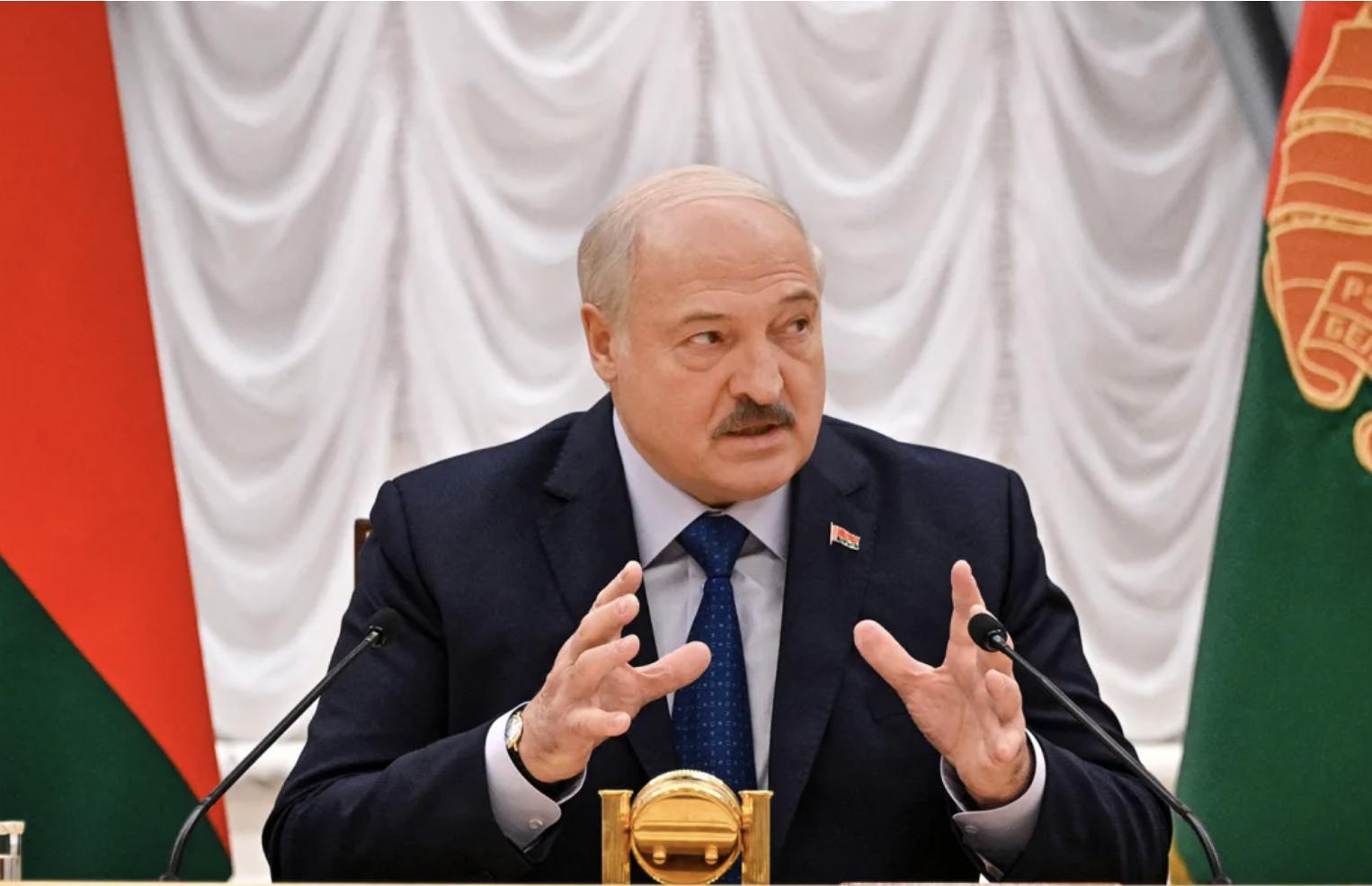 Tổng thống Belarus Alexander Lukashenko nói chuyện với truyền thông nước ngoài tại Dinh Độc Lập ở thủ đô Minsk vào ngày 6/7/2023. Ảnh: AFP/Getty Images