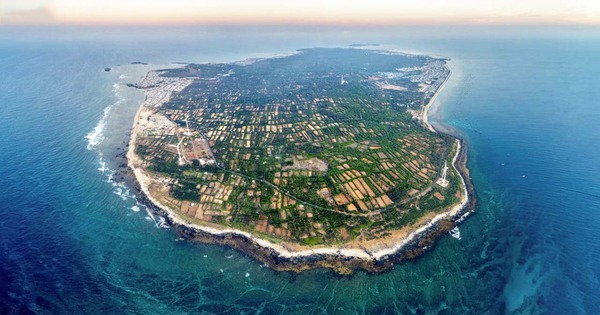 Building Phu Quy Island into a fishing center