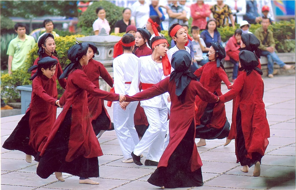 Concurso en línea para conocer los dos legados, el canto Phu Tho Xoan y el culto al rey Hung, para la comunidad vietnamita en el extranjero