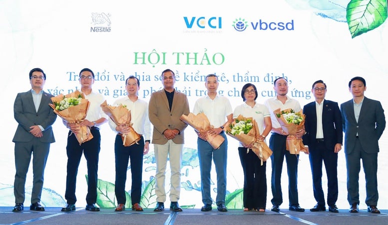 Nestlé Vietnam acompaña a la comunidad empresarial hacia la era verde