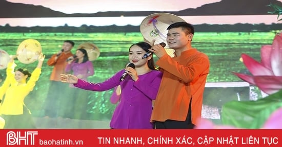 Khai mạc Liên hoan dân ca ví, giặm Nghệ Tĩnh lần thứ V