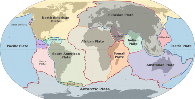 地球上の主要な地殻プレートの地図。モロッコ地震は、アフリカプレートとユーラシアプレートの接合部付近で発生しました。写真: ウィキメディア・コモンズ