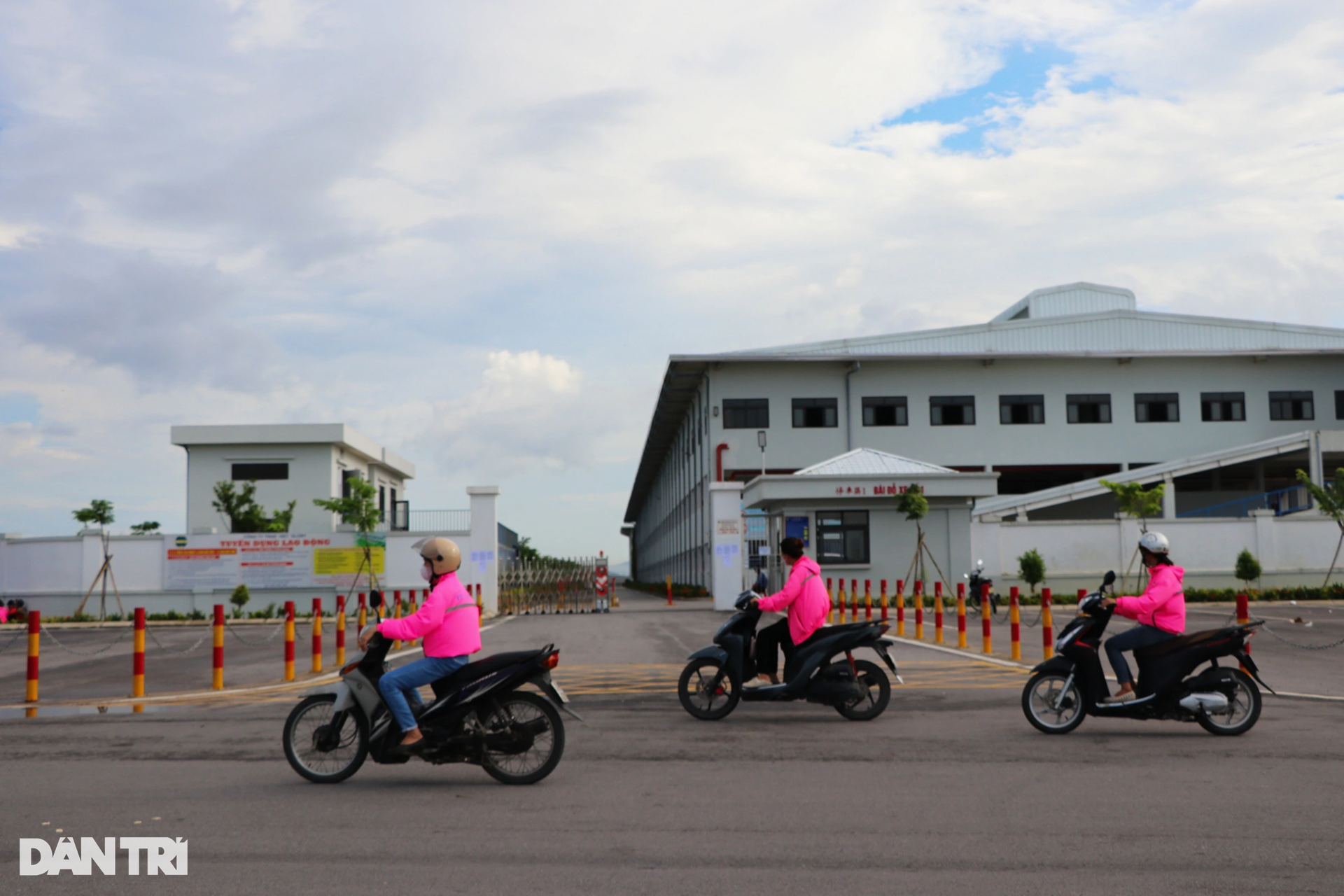 5.000 công nhân ngừng việc: Tỉnh ủy chỉ đạo, công nhân vẫn chưa vào xưởng - 9