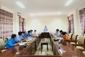 The Economic - Budget Committee of the Provincial People's Council works with the Department of Natural Resources and Environment and the Provincial Land Fund Development Center.