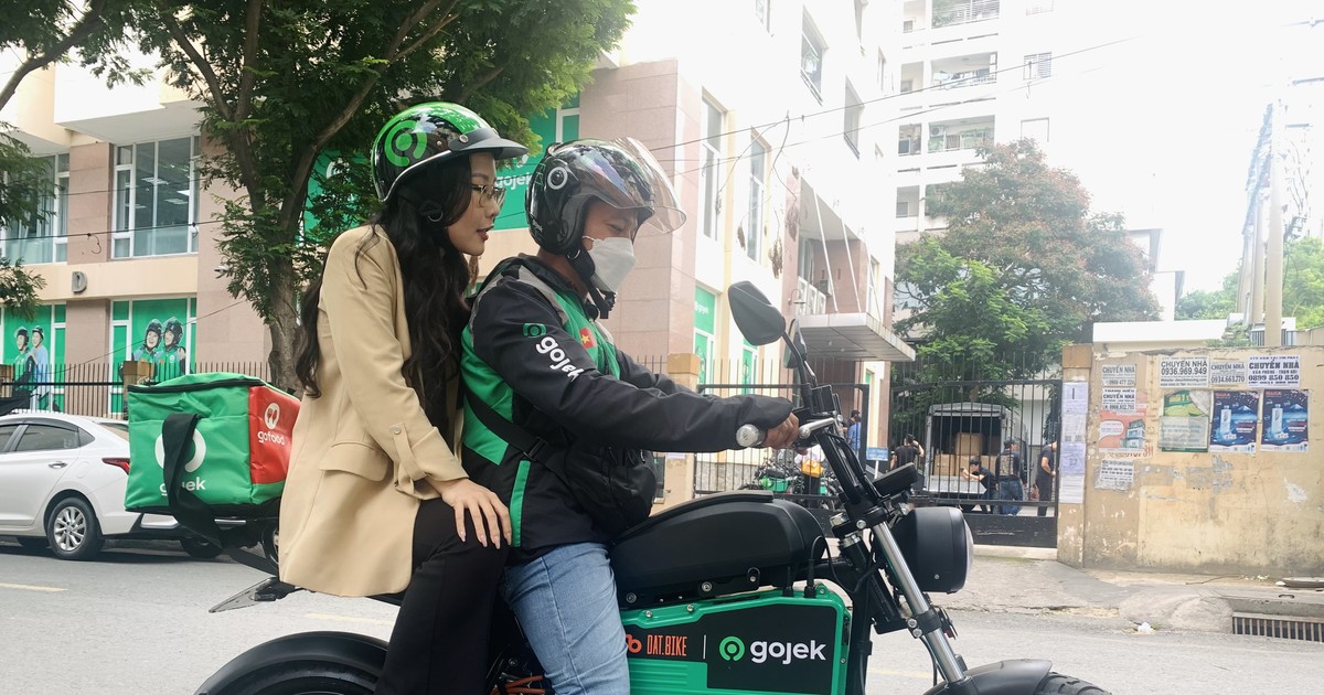 Gojek Vietnam сотрудничает с Dat Bike для пилотного проекта по перевозке пассажиров на электромотоциклах