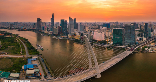 La ciudad de Ho Chi Minh organiza el primer Festival del Río, un espectáculo único en el río Saigón