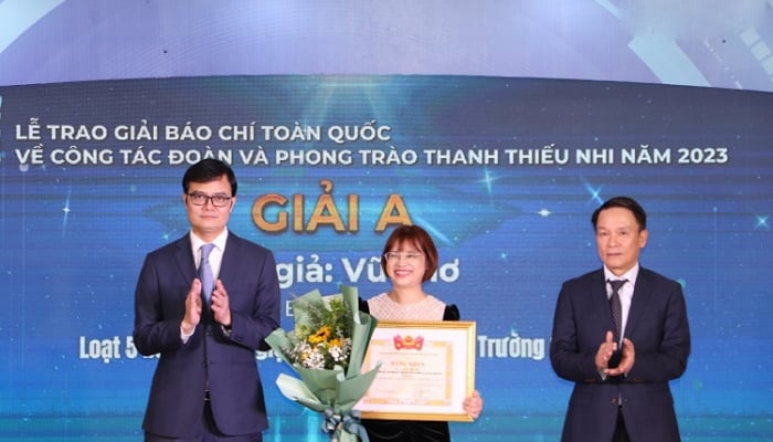 Trao Giải báo chí toàn quốc về công tác Đoàn và phong trào thanh thiếu nhi năm 2023