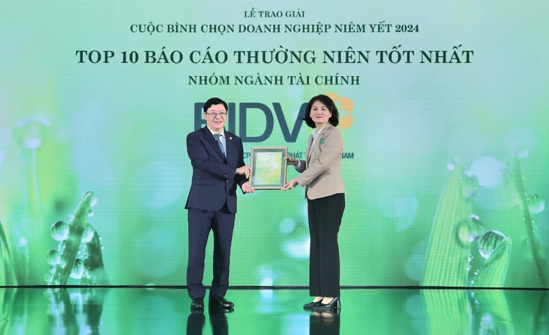 BIDV nhận giải thưởng “Top 10 Báo cáo thường niên tốt nhất – Nhóm ngành tài chính”