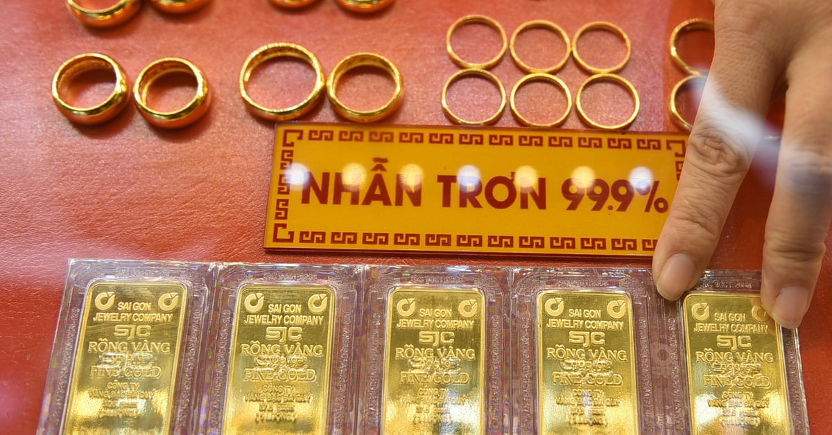 El precio del anillo de oro aumentó en 200.000 VND después de 30 minutos, un nuevo récord de 88,3 millones de VND/tael