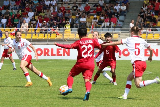 Đội tuyển nữ Việt Nam thua U23 nữ Ba Lan 1-2 ảnh 2