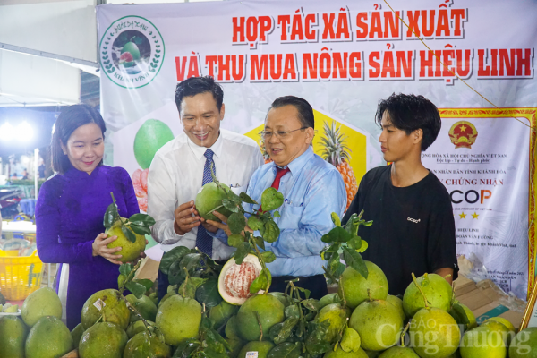 Khanh Hoa: Conectando la oferta y la demanda, promoviendo productos agrícolas y productos OCOP