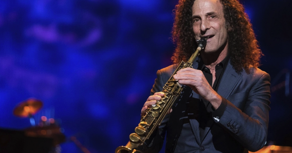 Nghệ sĩ saxophone Kenny G mang điều gì đặc biệt tới Việt Nam?