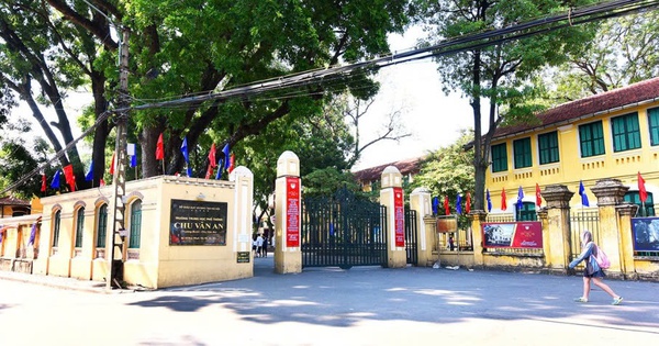 ទីក្រុងហាណូយមានវិទ្យាល័យឯកទេសចំនួនពីរទៀតគឺ Chu Van An និង Son Tay។