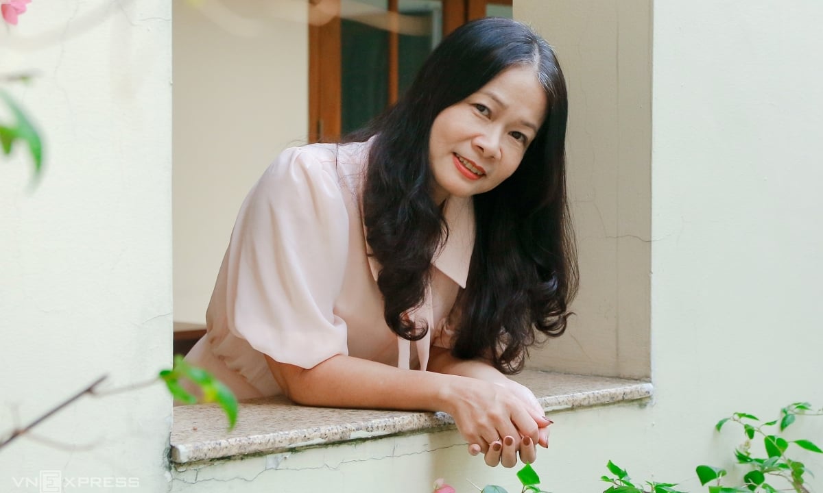 30-year journey to become Vietnam's third female math professor