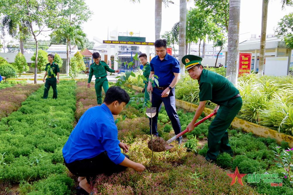 Bộ đội Biên phòng tỉnh Sóc Trăng ra quân Chiến dịch Thanh niên tình nguyện hè năm 2023