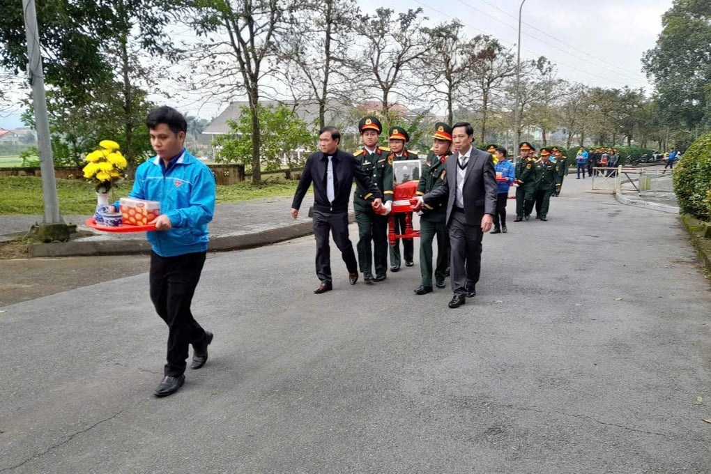 Truy điệu, an táng 11 hài cốt liệt sỹ vừa tìm thấy tại Quảng Trị - 1