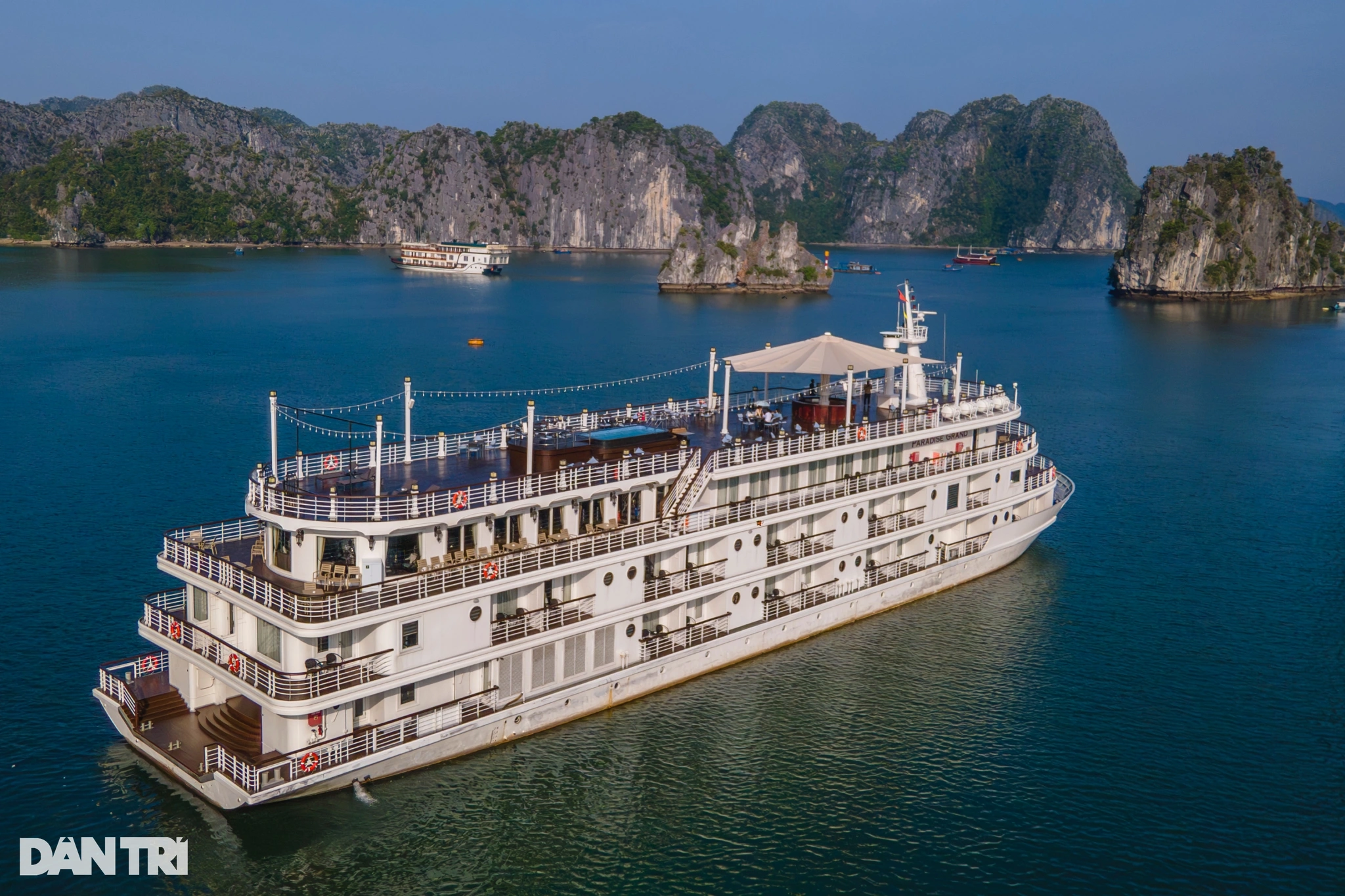 2 days 1 night on a 5-star cruise that has welcomed many billionaires in Lan Ha Bay