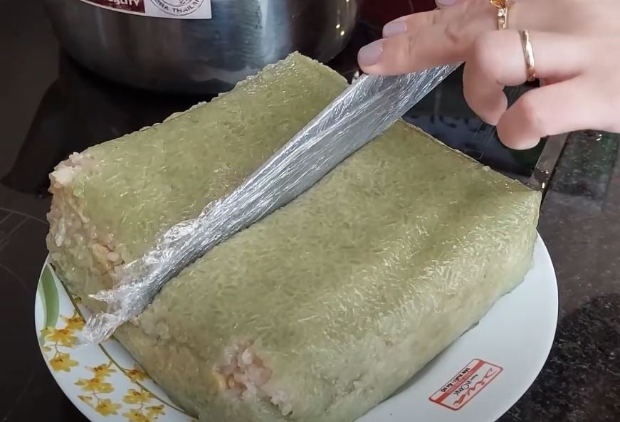 Cắt bánh chưng dùng lạt hay dao dễ và đẹp hơn, người trẻ chọn cách này - Ảnh 8.