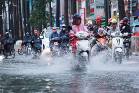 プートウは広範囲にわたる雷雨を警告