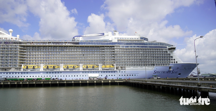 Super cruise ship carrying more than 4,000 international passengers docks at Ba Ria - Vung Tau port