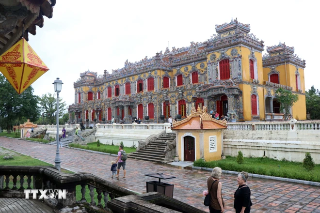 Hue tourism "takes off" with the strength of cultural heritage