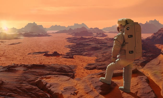 Simulation of an astronaut standing and observing on Mars. Photo: dottedhippo/iStock