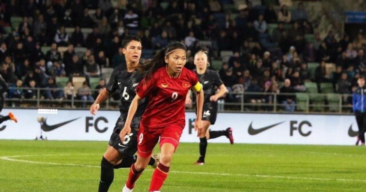 La entrenadora Mai Duc Chung diagnostica a la selección femenina de Vietnam antes del Mundial