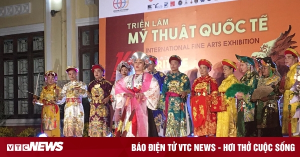 Polémica en torno al incidente de mediumnidad espiritual en la Universidad de Hue