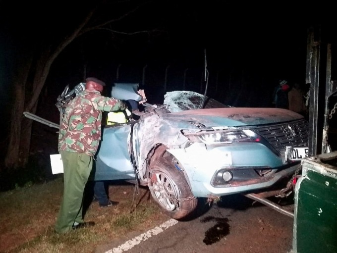 Kiptums demoliertes Auto wurde von der Polizei vom Unfallort abgeschleppt und zur Wache gebracht. Foto: Reuters