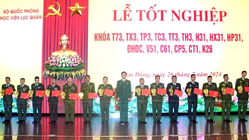 Tất cả học viên tốt nghiệp tại Học viện Lục quân đạt khá và giỏi