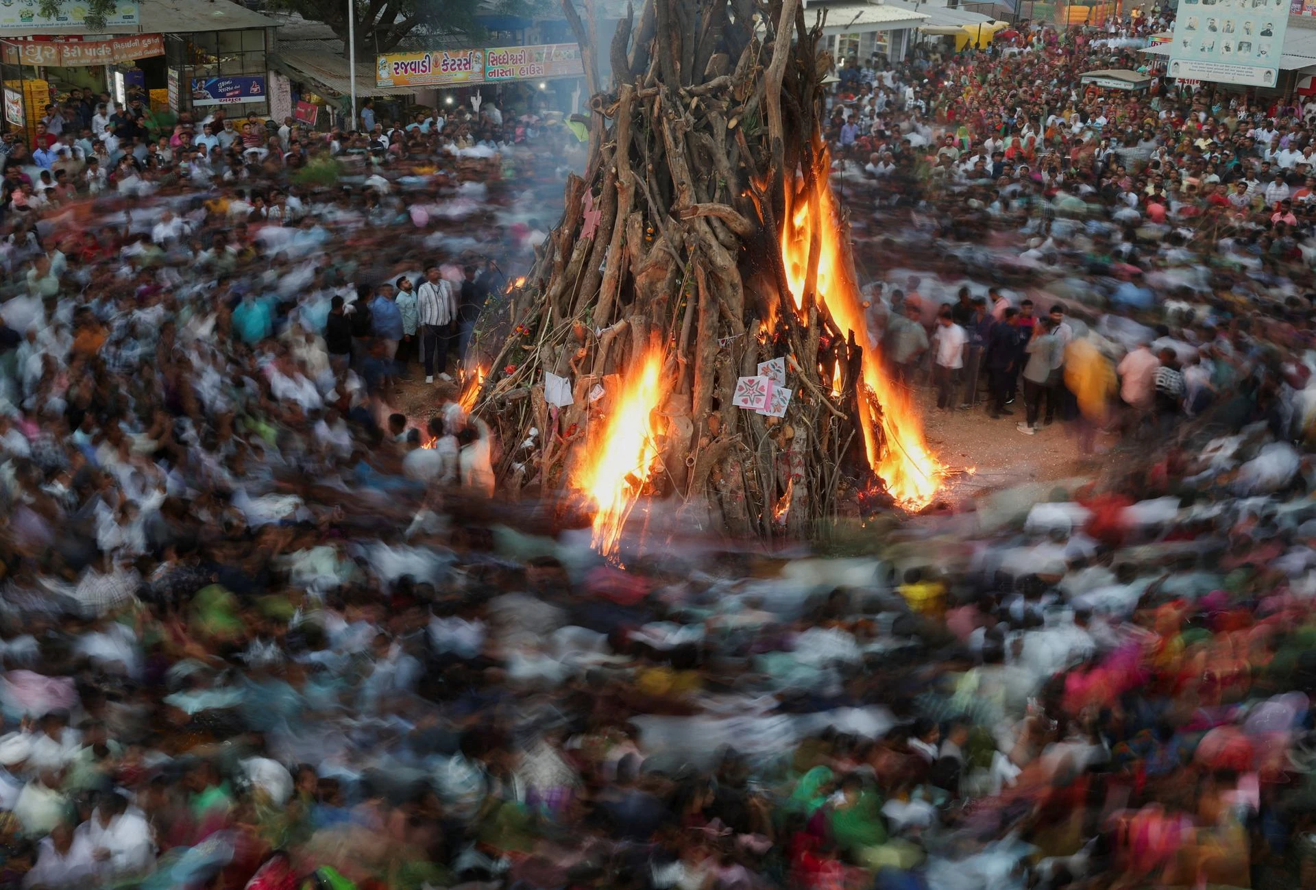 [Foto] Farbenfrohes Hindu-Fest Holi, Foto 13