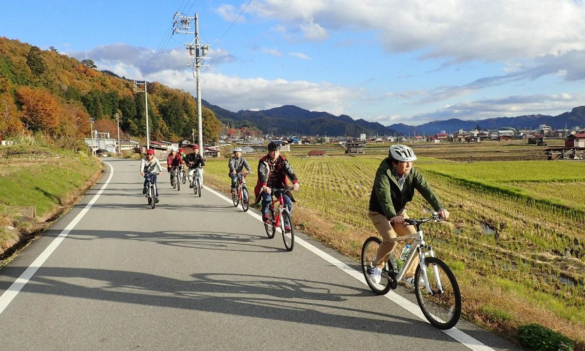 Cycling to explore the Japanese countryside