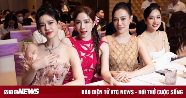 VTV คุมชุดเซ็กซี่ของเหล่าสาวงามที่เข้าแข่งขันรายการ 'Dancing with the Stars'