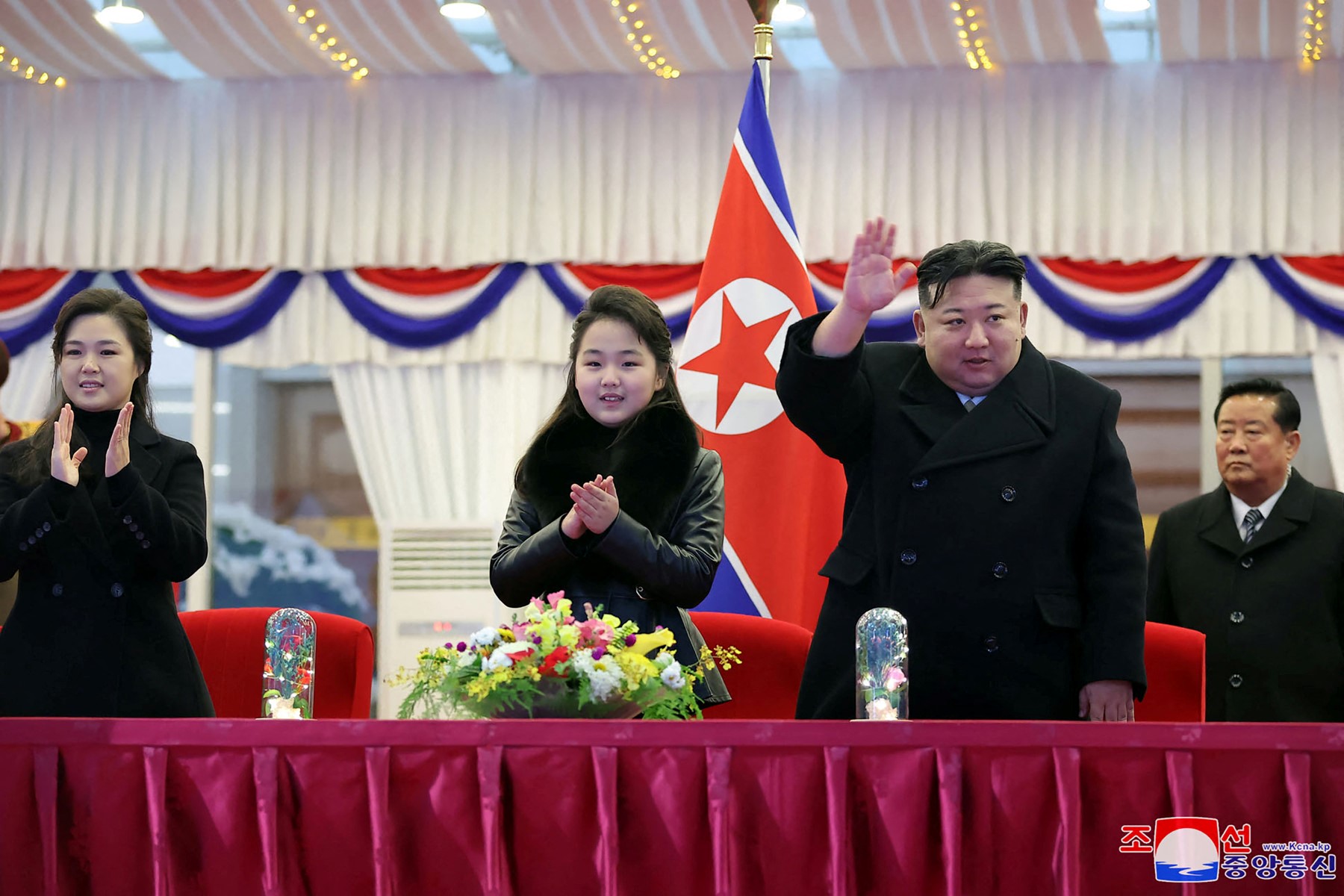 Con gái ông Kim Jong-un dự nhiều sự kiện quan trọng của Triều Tiên- Ảnh 6.