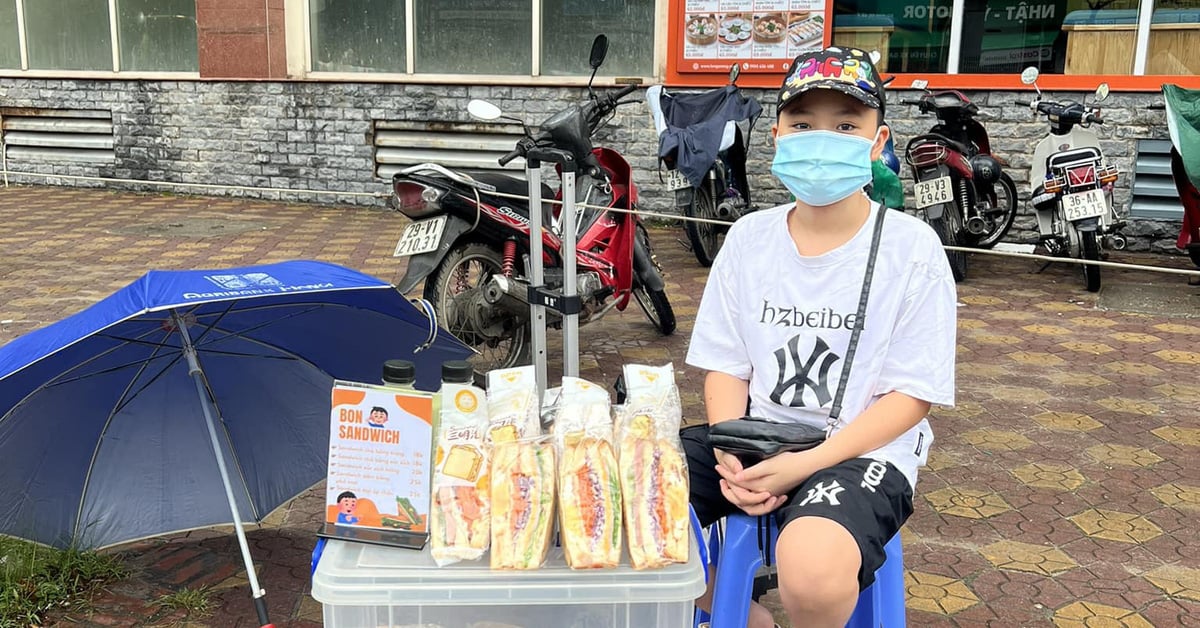 Los estudiantes actúan, recogen latas, venden bocadillos... para recaudar dinero para ayudar a las víctimas de las inundaciones