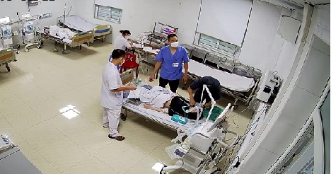 Xin đặc cách vào lớp 10 cho nữ sinh bị ngạt khi ngủ trong xe ôtô cùng bố và chị gái - Ảnh 1.