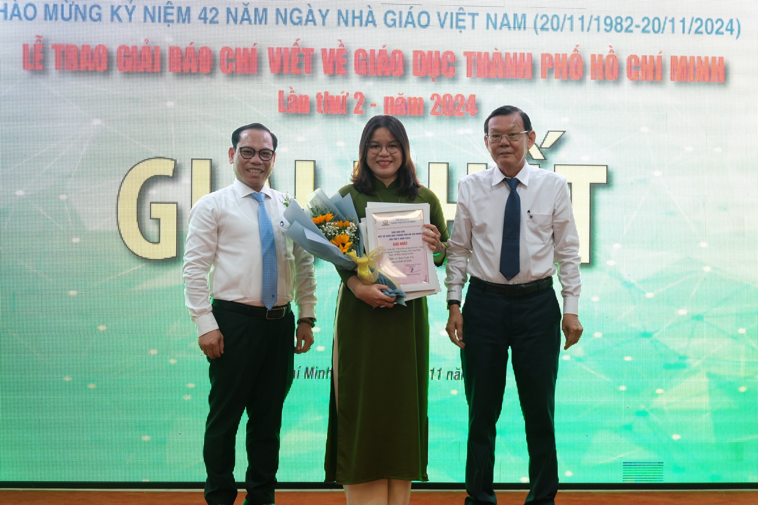 Báo Thanh Niên đạt giải thưởng báo chí viết về giáo dục TP.HCM- Ảnh 7.