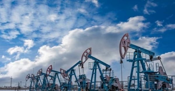 En réduisant sa production pétrolière, la Russie pourrait gagner 1 milliard de dollars de bénéfices ; Le FMI met en garde contre les conséquences de la fragmentation du marché des matières premières