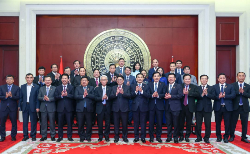 Prime Minister Pham Minh Chinh visits the Embassy and meets the Vietnamese community in China -0