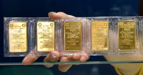 SJC gold bar price falls below 87 million VND/tael