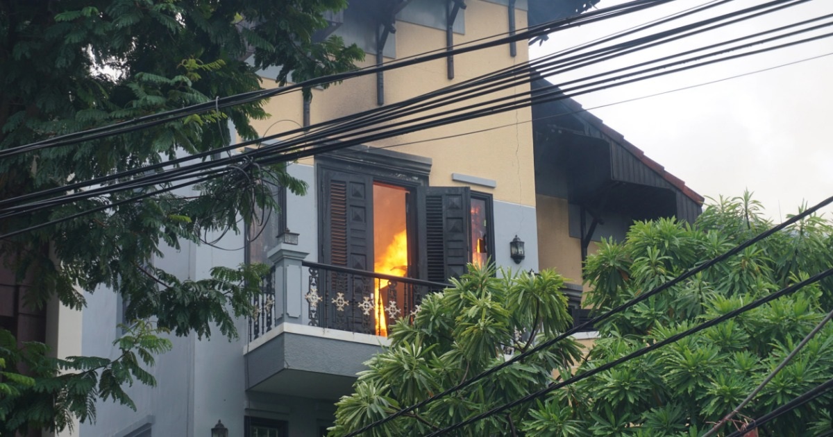 ダナンで雨が止んだら家が火事になった