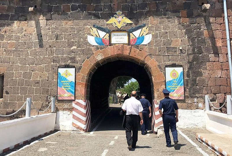 World - The fate of Russia's military base in Armenia in the 