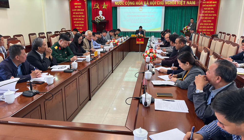 Toàn cảnh hội nghị phản biện