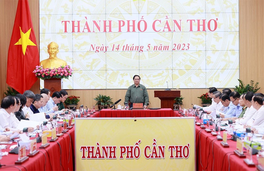 Prime Minister Pham Minh Chinh works on removing difficulties and promoting development of Can Tho City