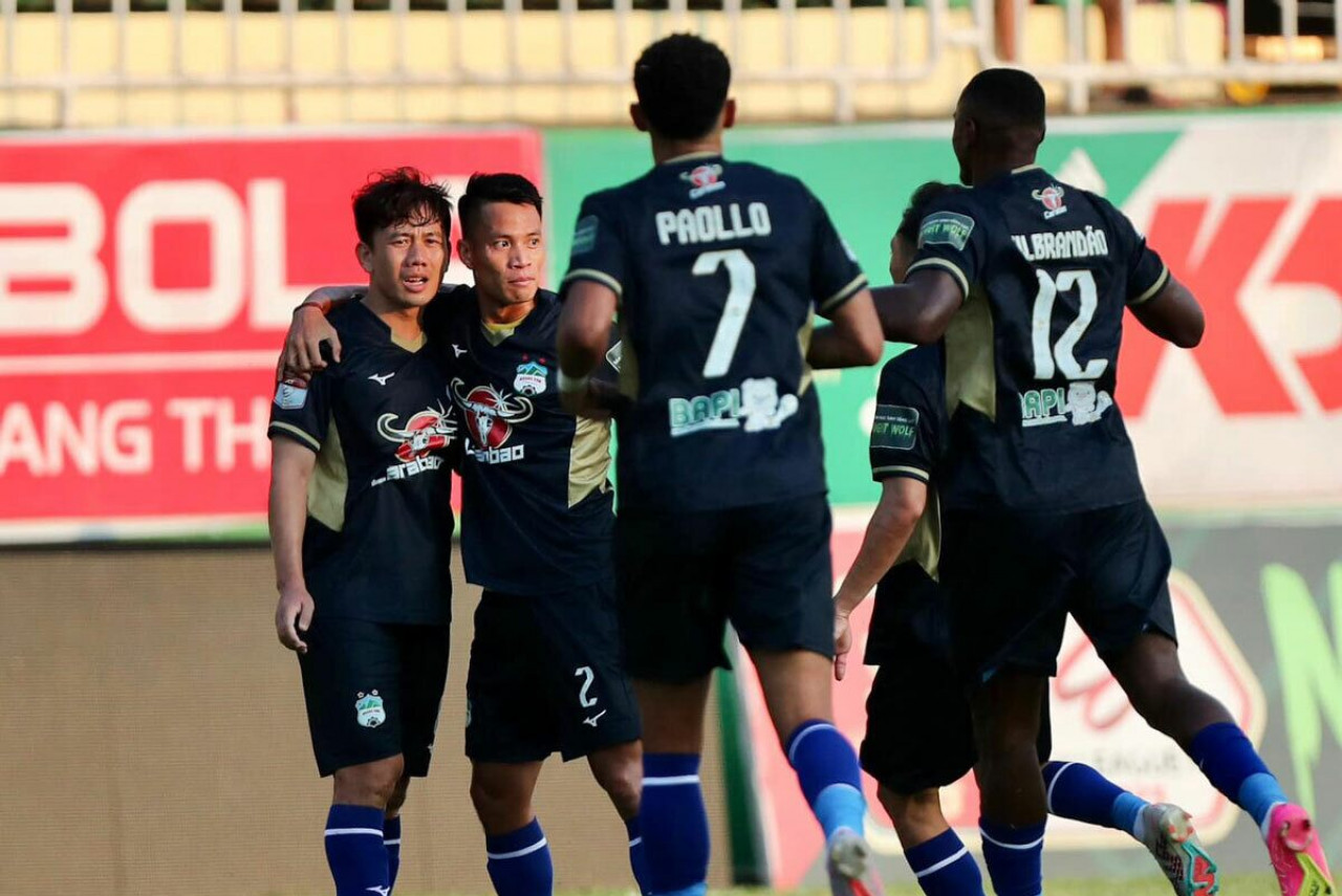 v-league: hagl chia điểm Đà nẵng, bình dương cầm chân hà nội