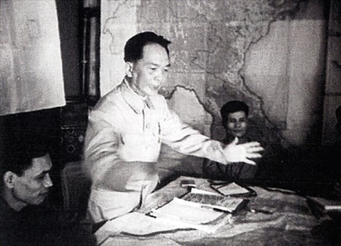 At 5:30 p.m. on March 13, 1954, General Commander-in-Chief Vo Nguyen Giap ordered the attack on the Dien Bien Phu stronghold.