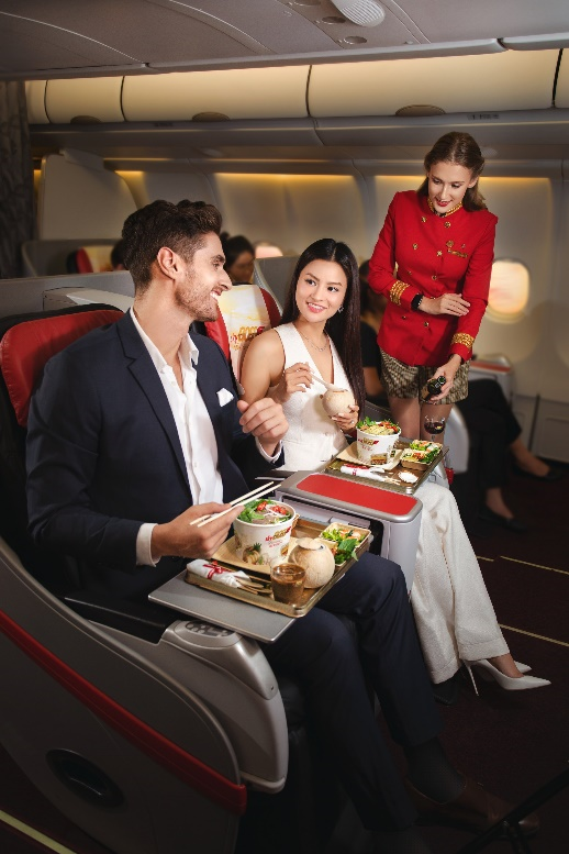 La compagnie aérienne propose de nombreux services et cuisines sur les vols. Photo : Vietjet