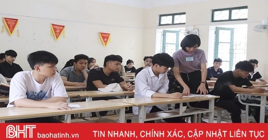 Hơn 17.200 thí sinh Hà Tĩnh làm thủ tục dự thi tốt nghiệp THPT