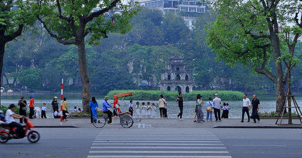 People are the center of the development of Hanoi capital.